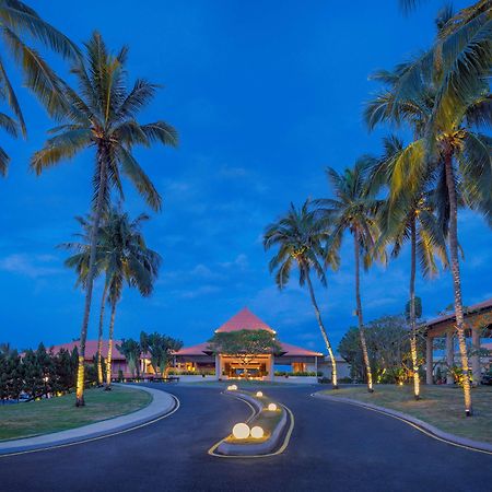 Hyatt Regency Kuantan Resort Esterno foto The Royal Paradise Hotel and Spa